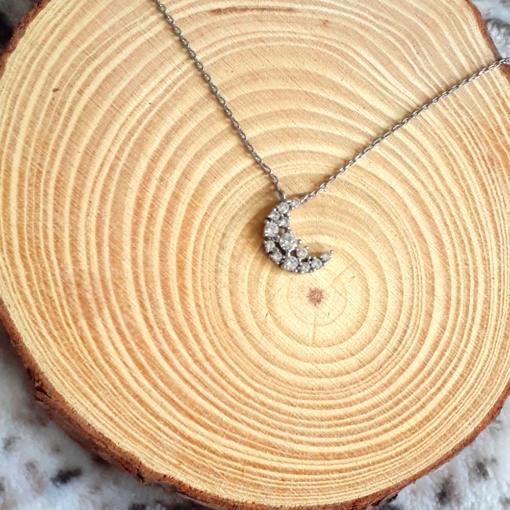 Silver moon necklace